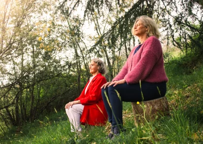Séjour bien-être : Formée en géobiologie et initiée au Reiki Shamballa à St Andéol de Vals, Yvonne vous propose des soins Reiki Shamballa Multi-dimensionnels et Spirituels dans un lieu à haute vibration en plein cœur de la Nature Ardéchoise.